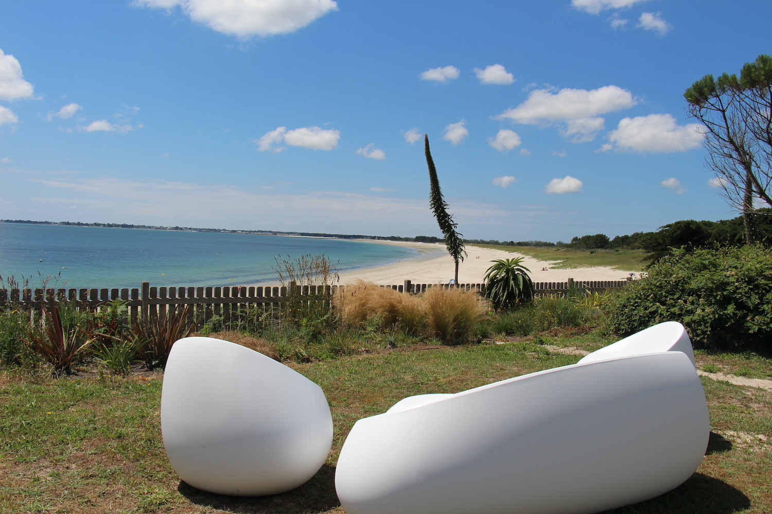 Salon de jardin dans le jardin clos